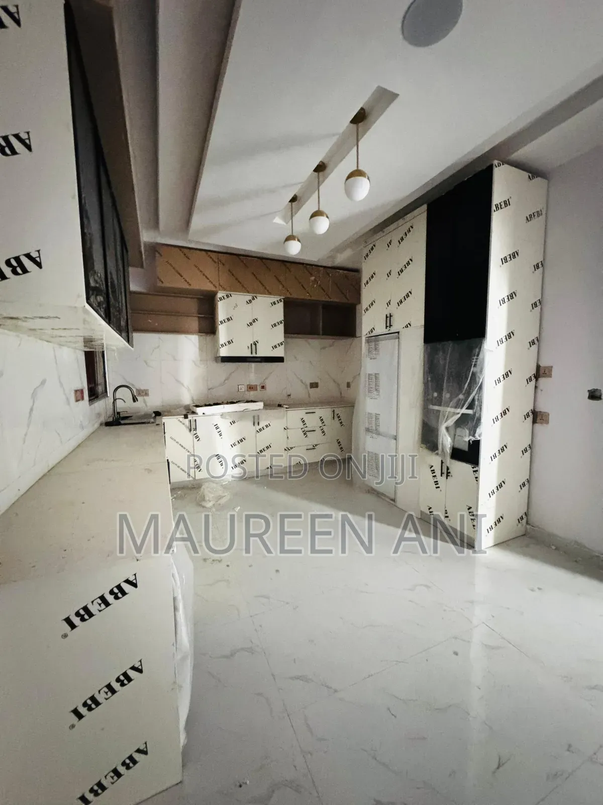 4bdrm Duplex in Afe, Peninsula Estate for sale