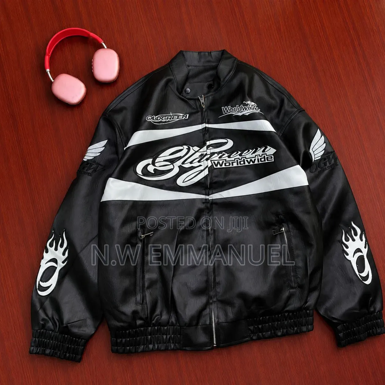 “Premium Chicago Bulls Leather Jacket – Black White (Trendy Unisex)