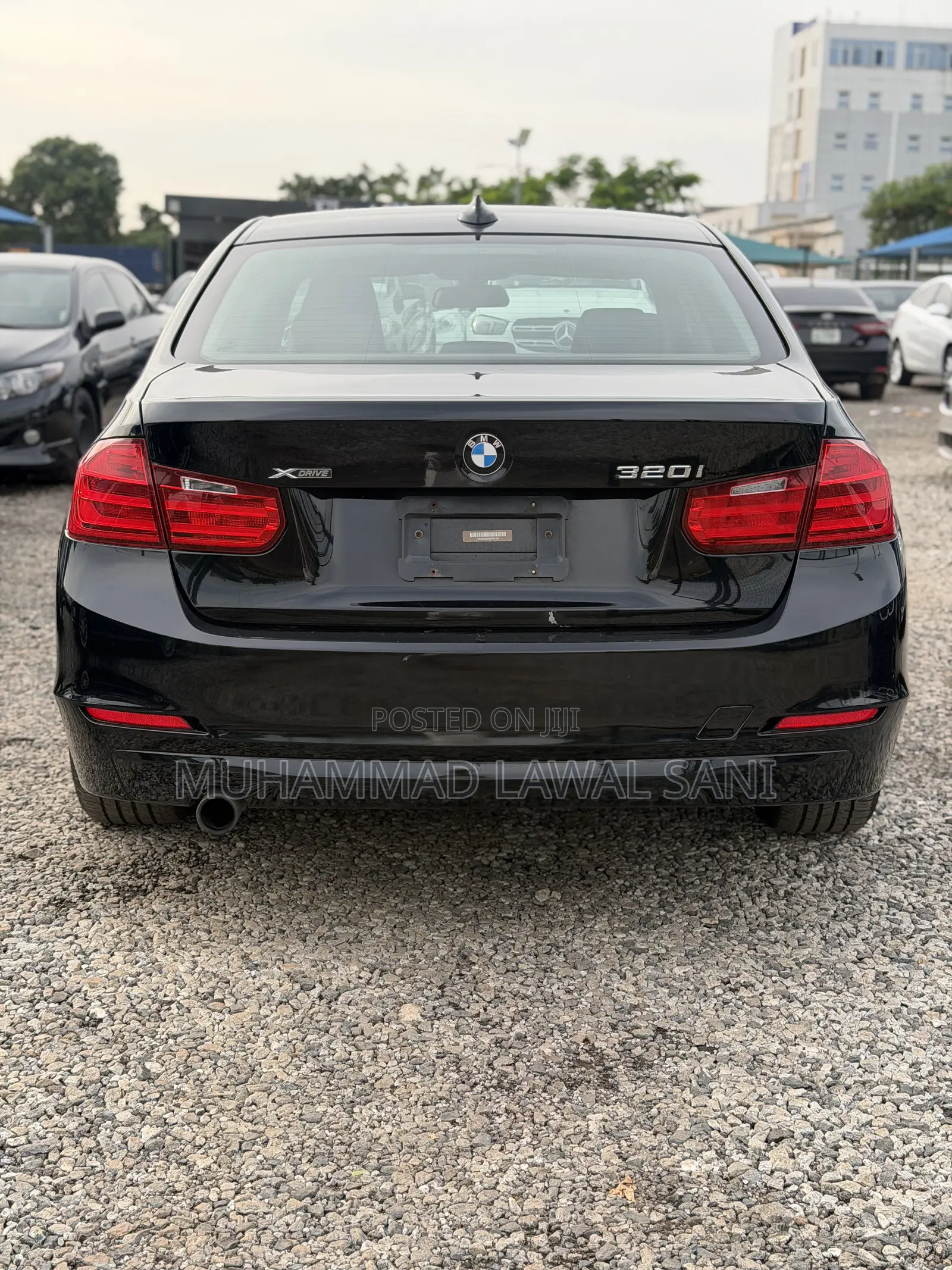BMW 320i 2014 Black