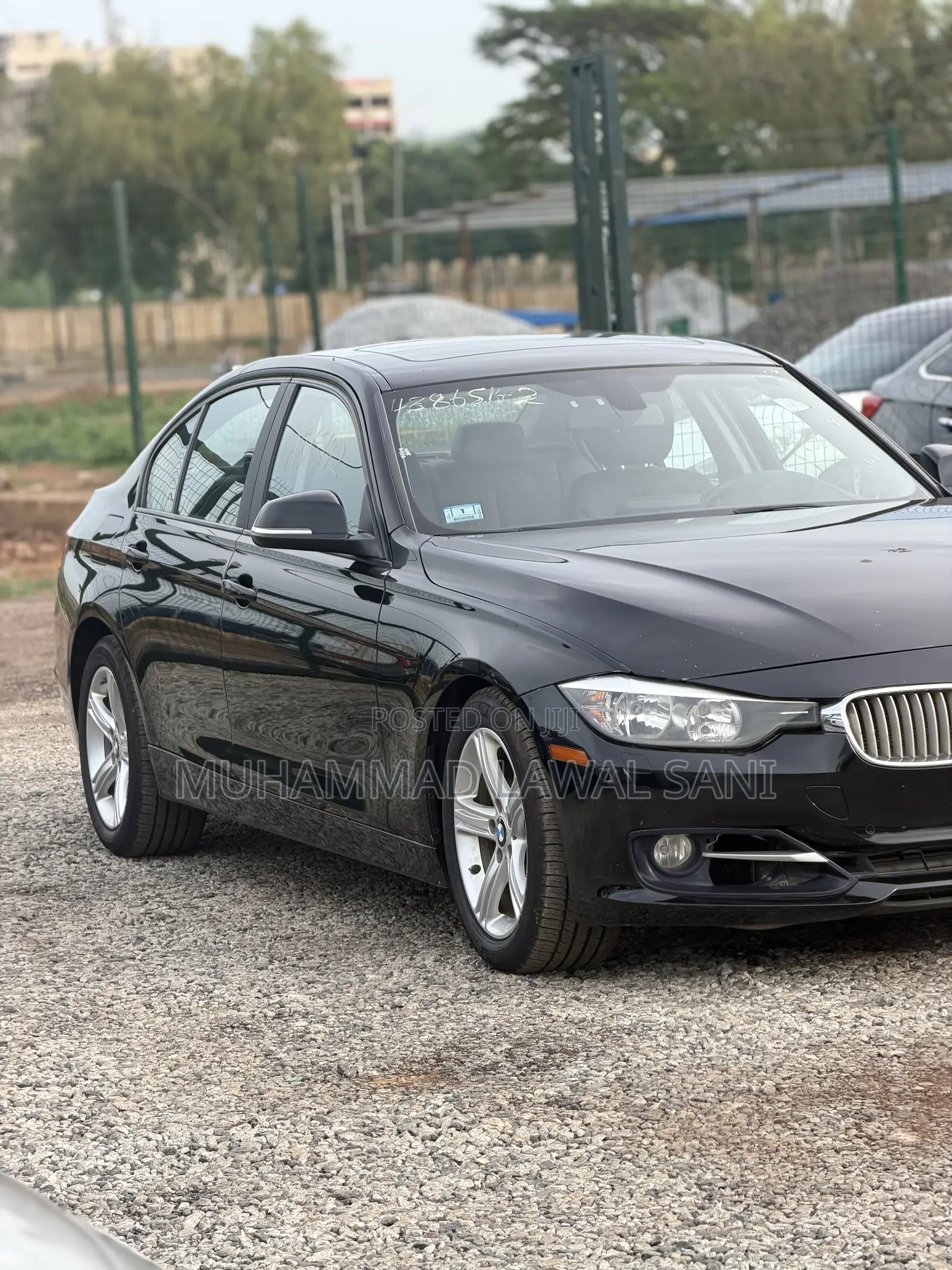 BMW 320i 2014 Black