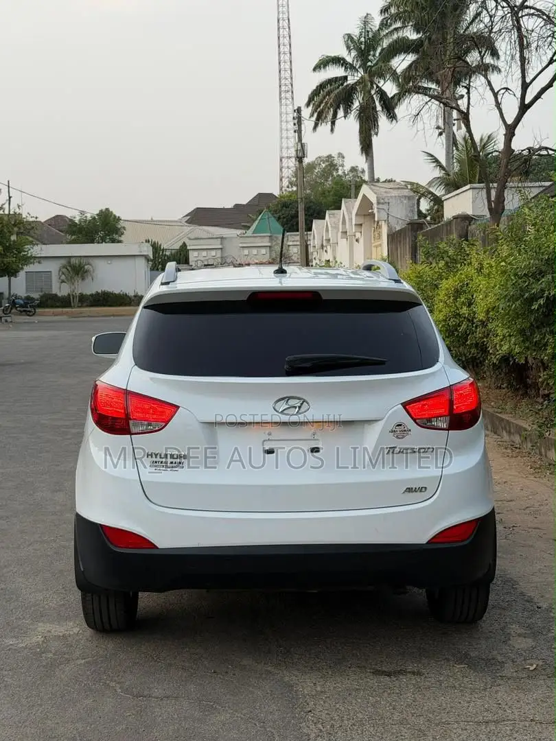 Hyundai Tucson 2013 White