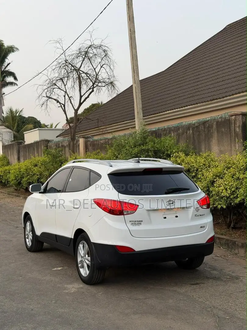 Hyundai Tucson 2013 White