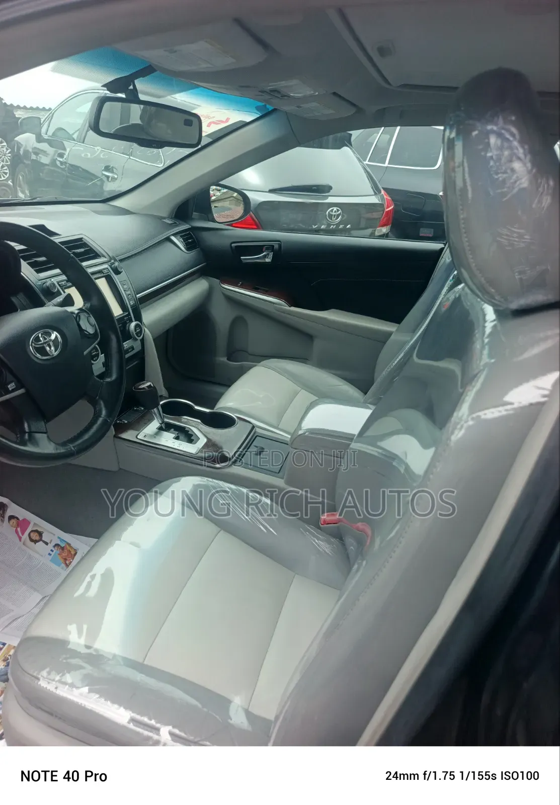 Toyota Camry 2014 Ivory