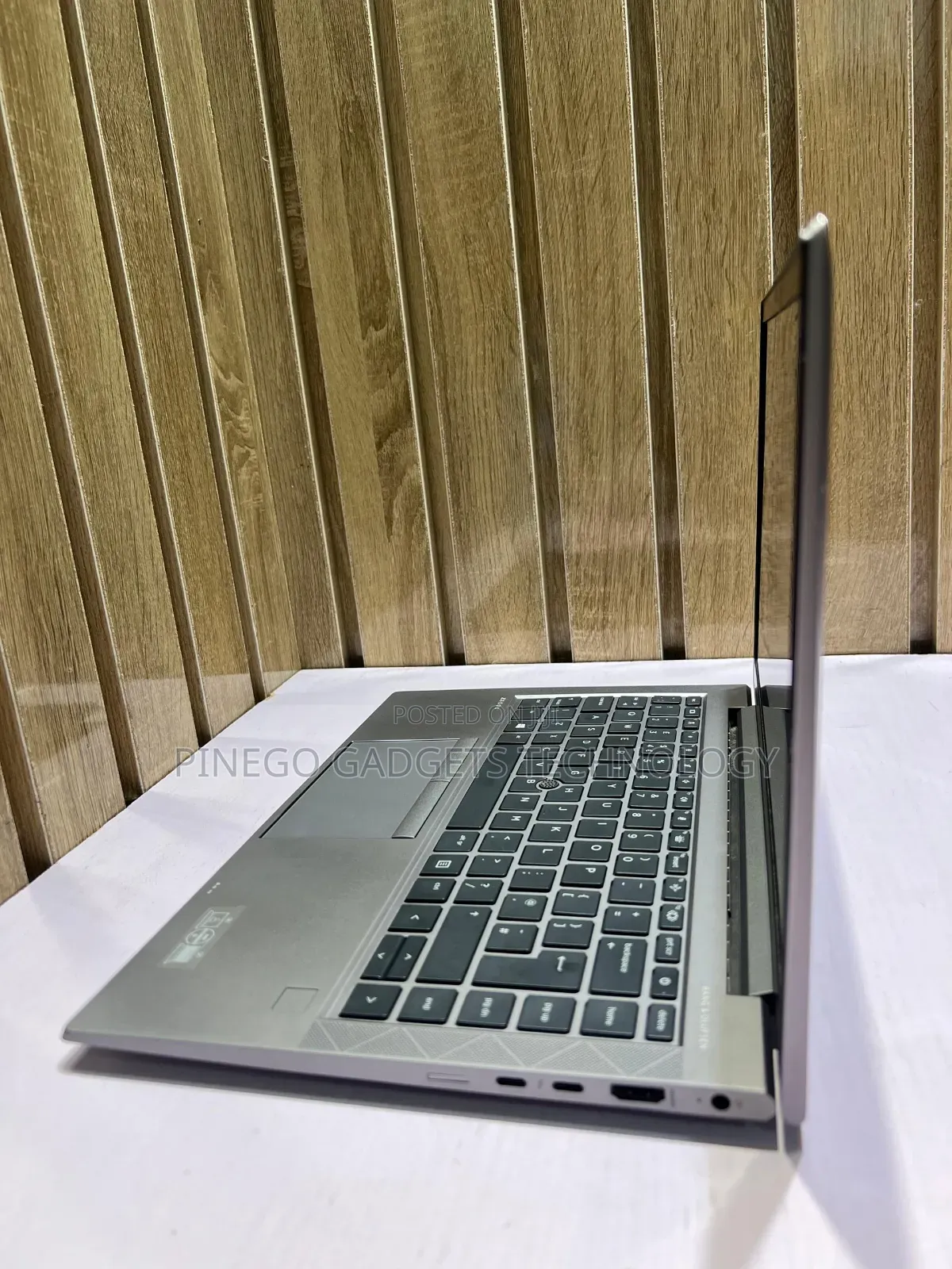 Laptop HP ZBook Firefly 14 G7 16GB Intel Core i7 SSD 512GB