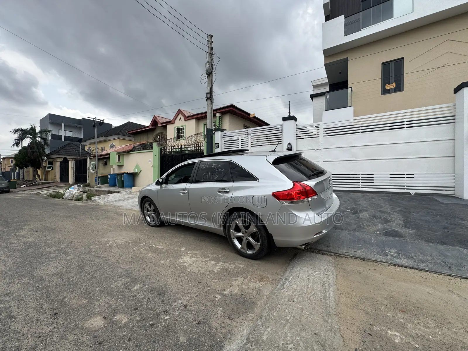 Toyota Venza XLE 2012 Silver