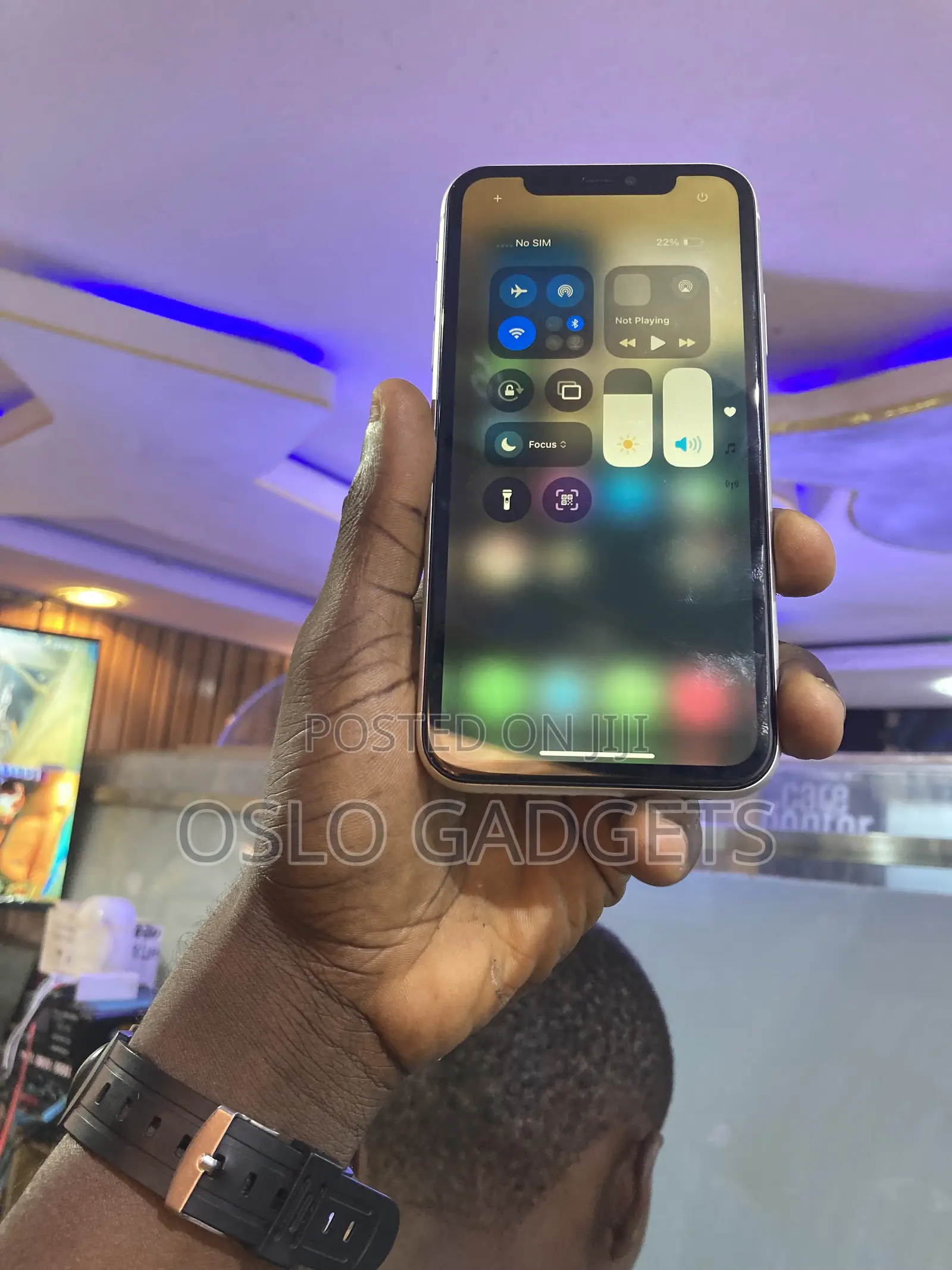 Apple iPhone 11 64 GB White