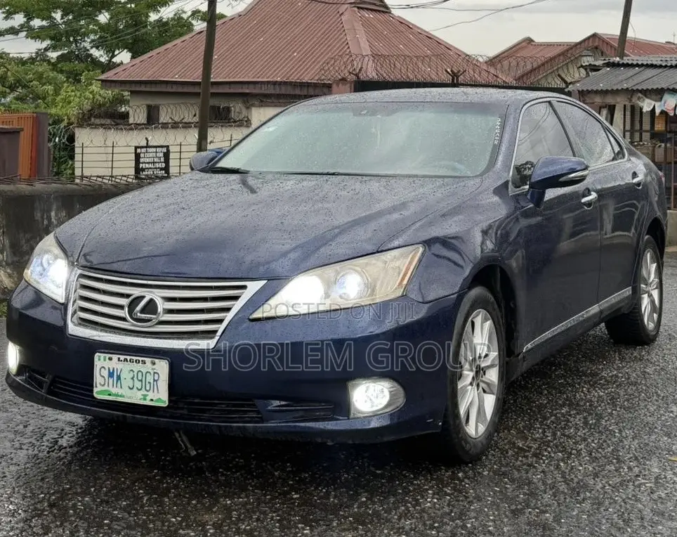 Lexus ES 350 2010 Blue