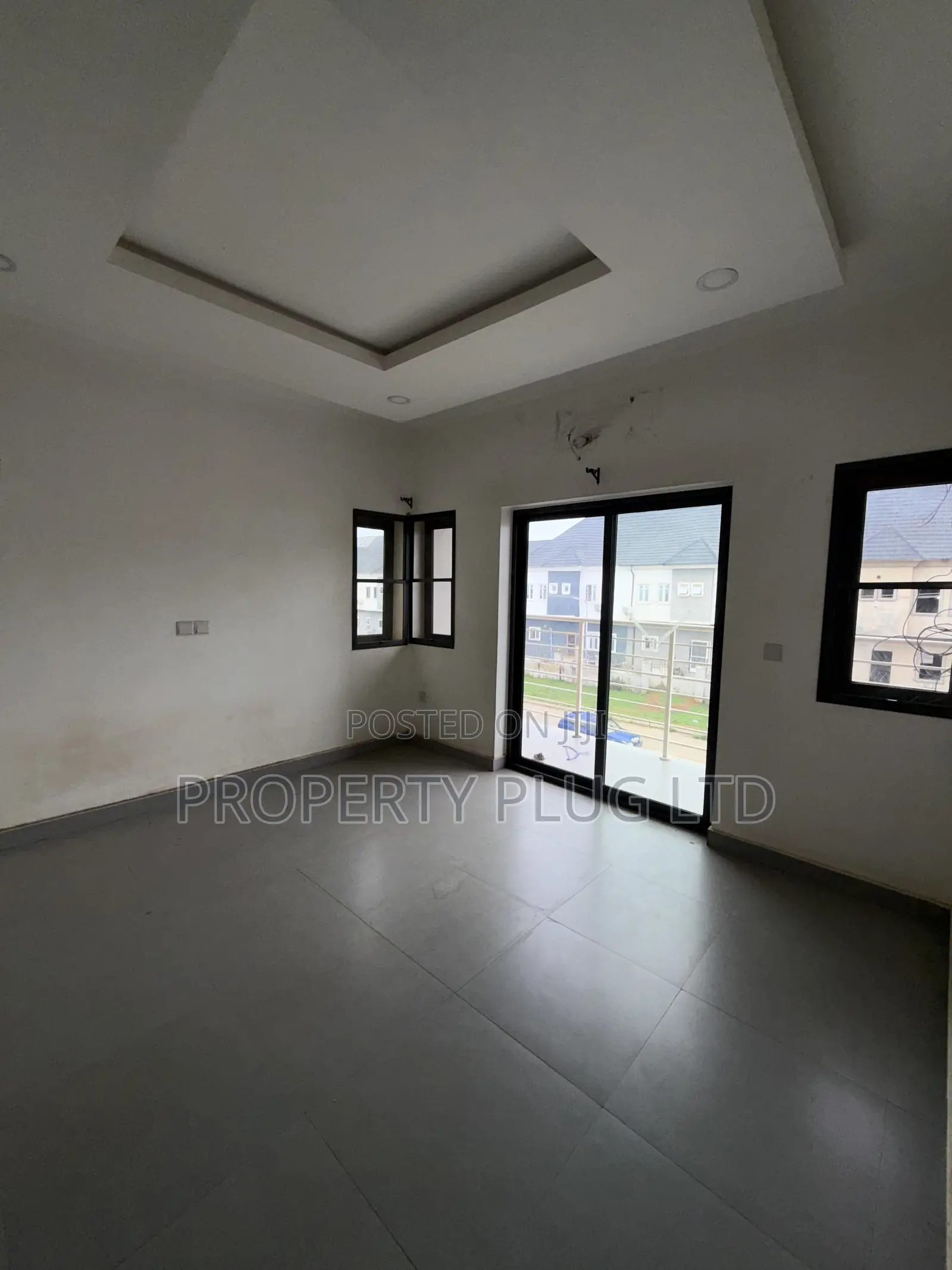 3bdrm Apartment in Idu for rent