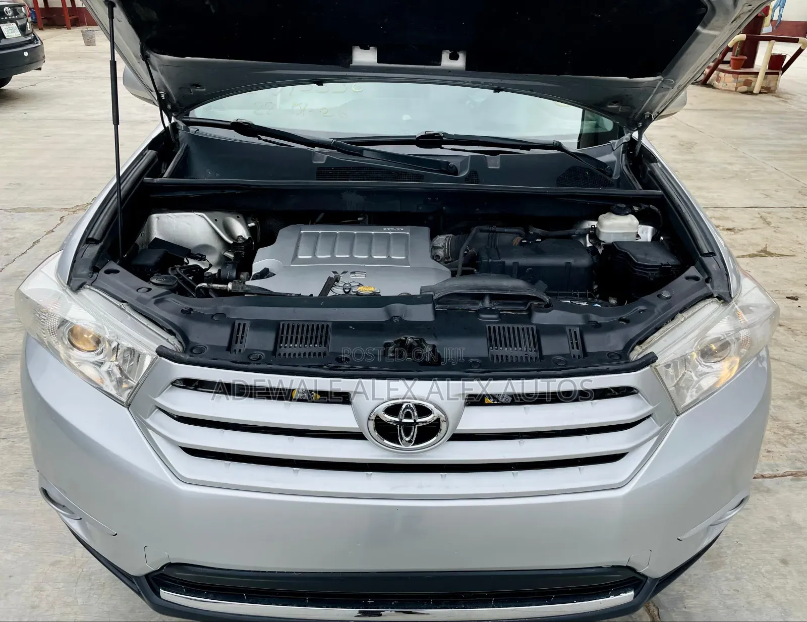 Toyota Highlander 2012 Silver