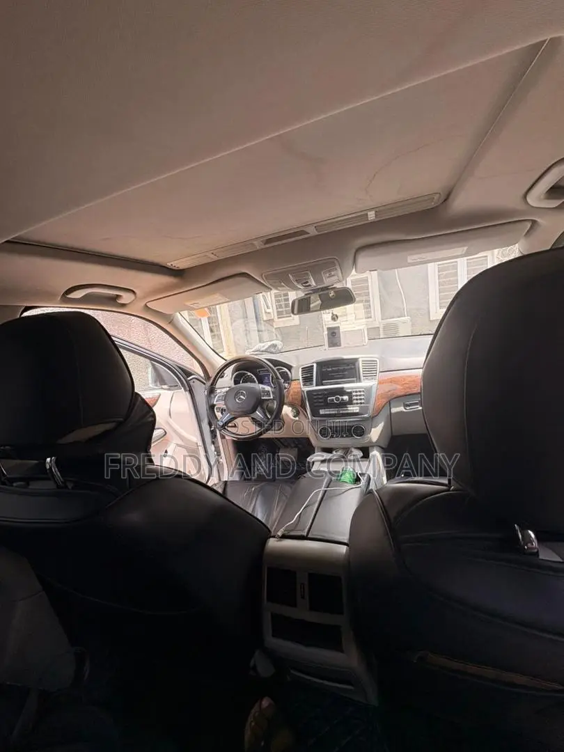 Mercedes-Benz M Class ML350 4dr SUV (3.5L 6cyl 7A) 2014 Silver