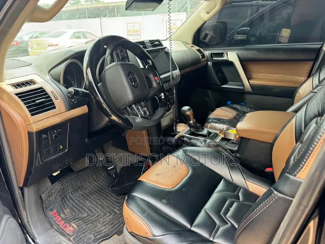 Toyota Land Cruiser Prado 2022 Black
