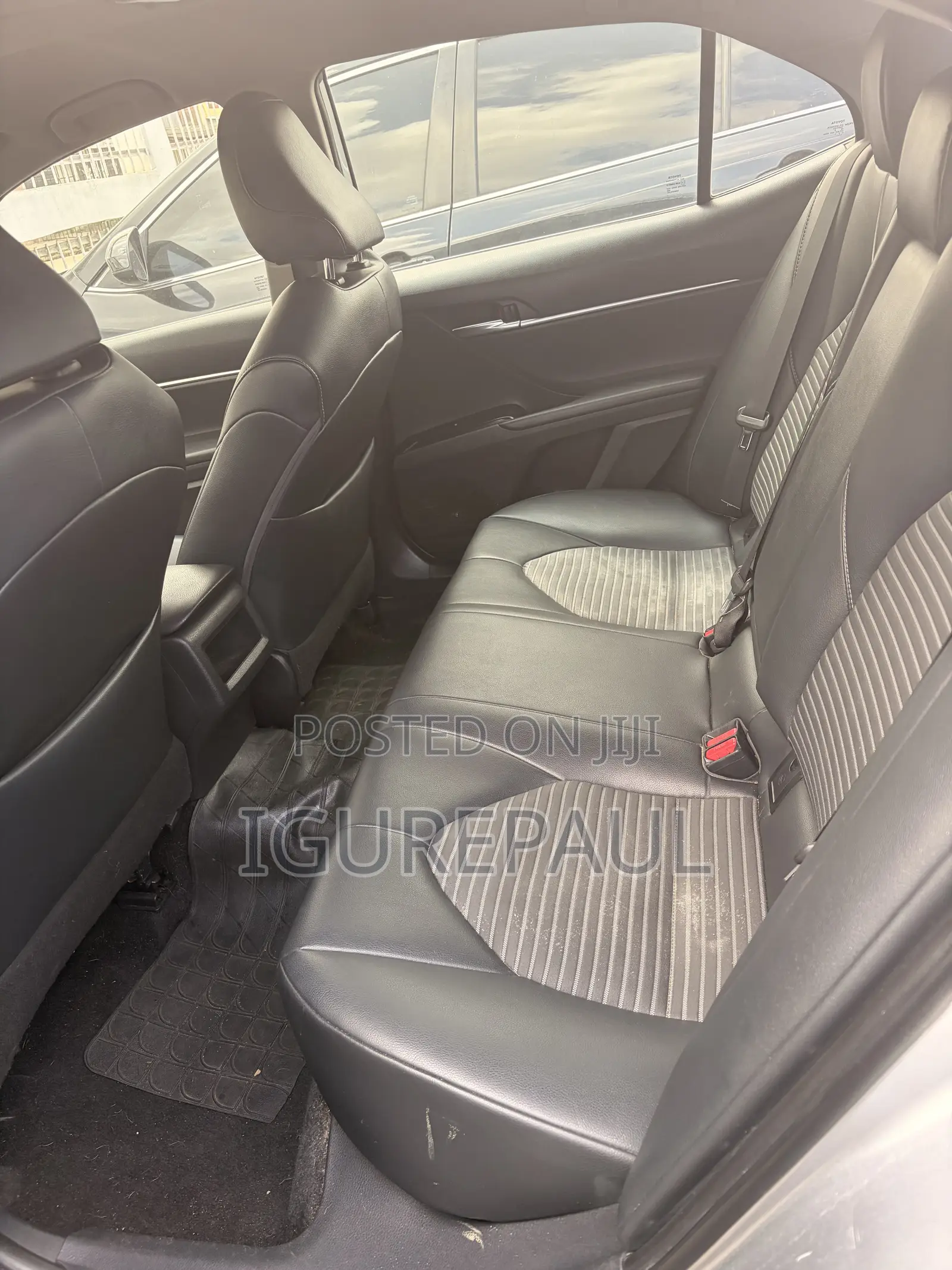 Toyota Camry 2019 Silver