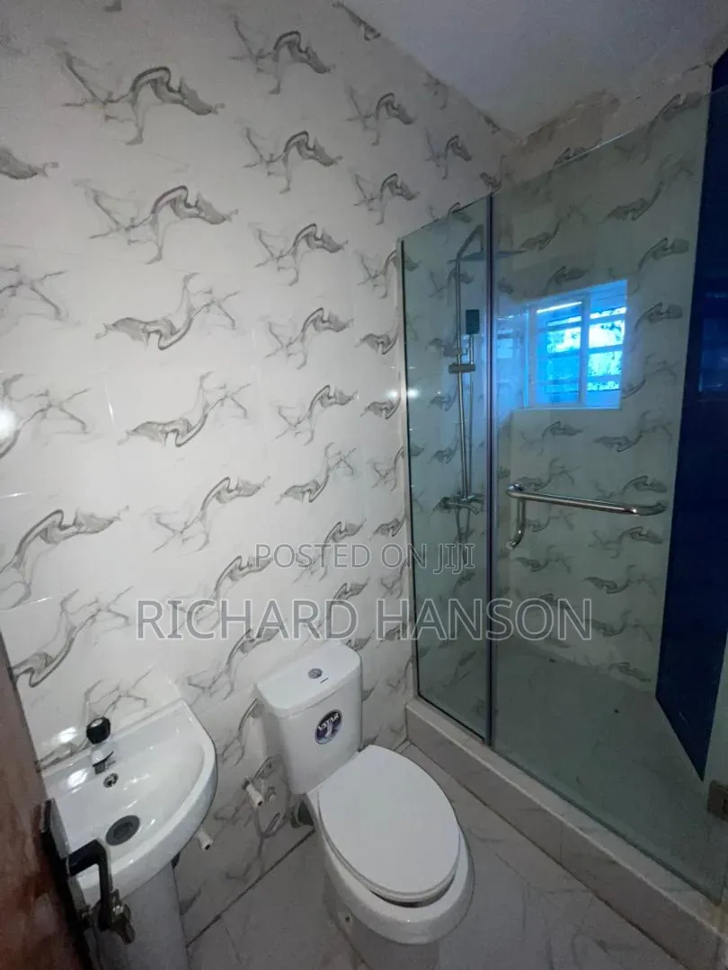 2bdrm Apartment in In Ogombo for rent