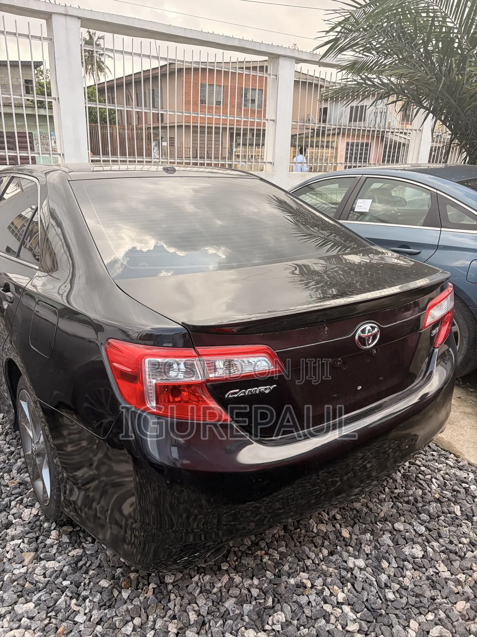 Toyota Camry SE V6 4dr Sedan (3.5L 6cyl 6A) 2012 Black