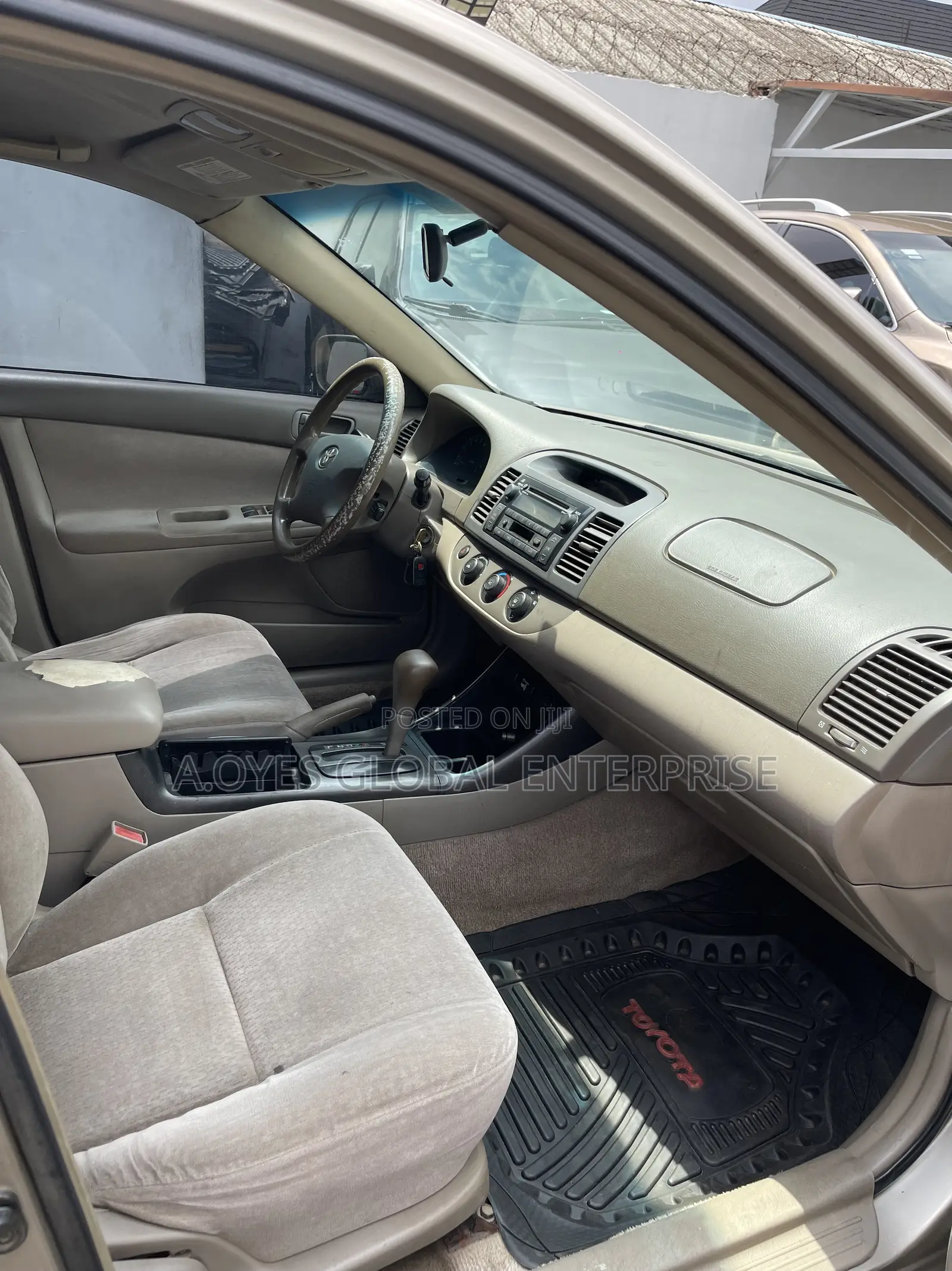 Toyota Camry 2004 Gold