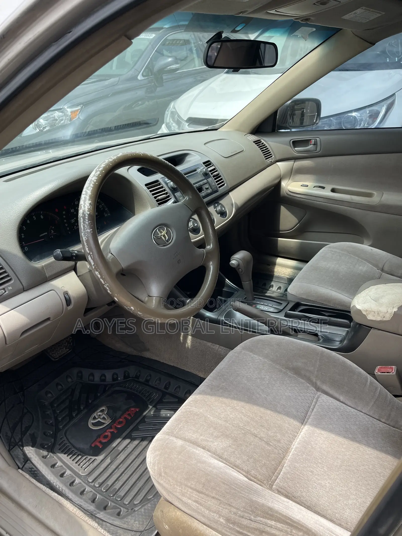 Toyota Camry 2004 Gold
