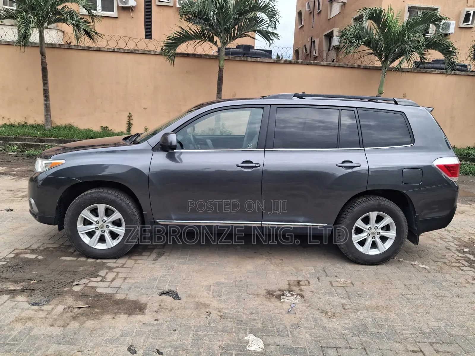 Toyota Highlander 2012 Gray