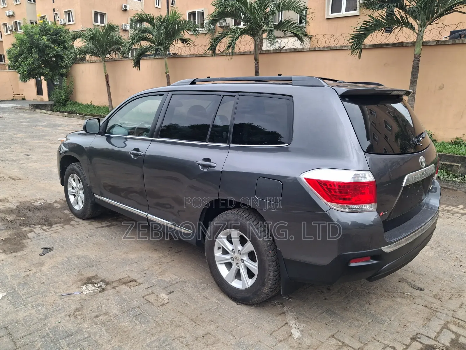 Toyota Highlander 2012 Gray