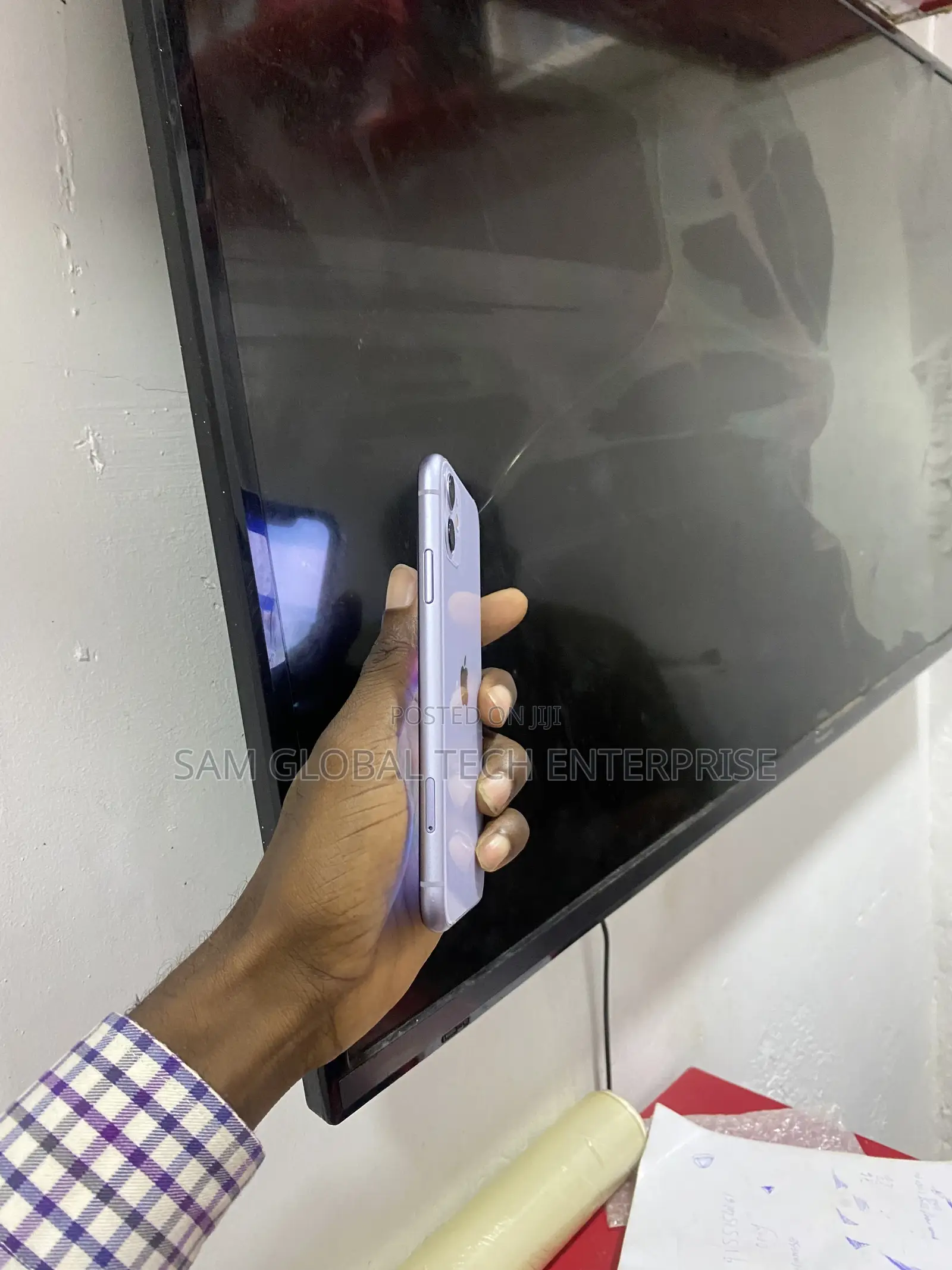Apple iPhone 11 64 GB Purple