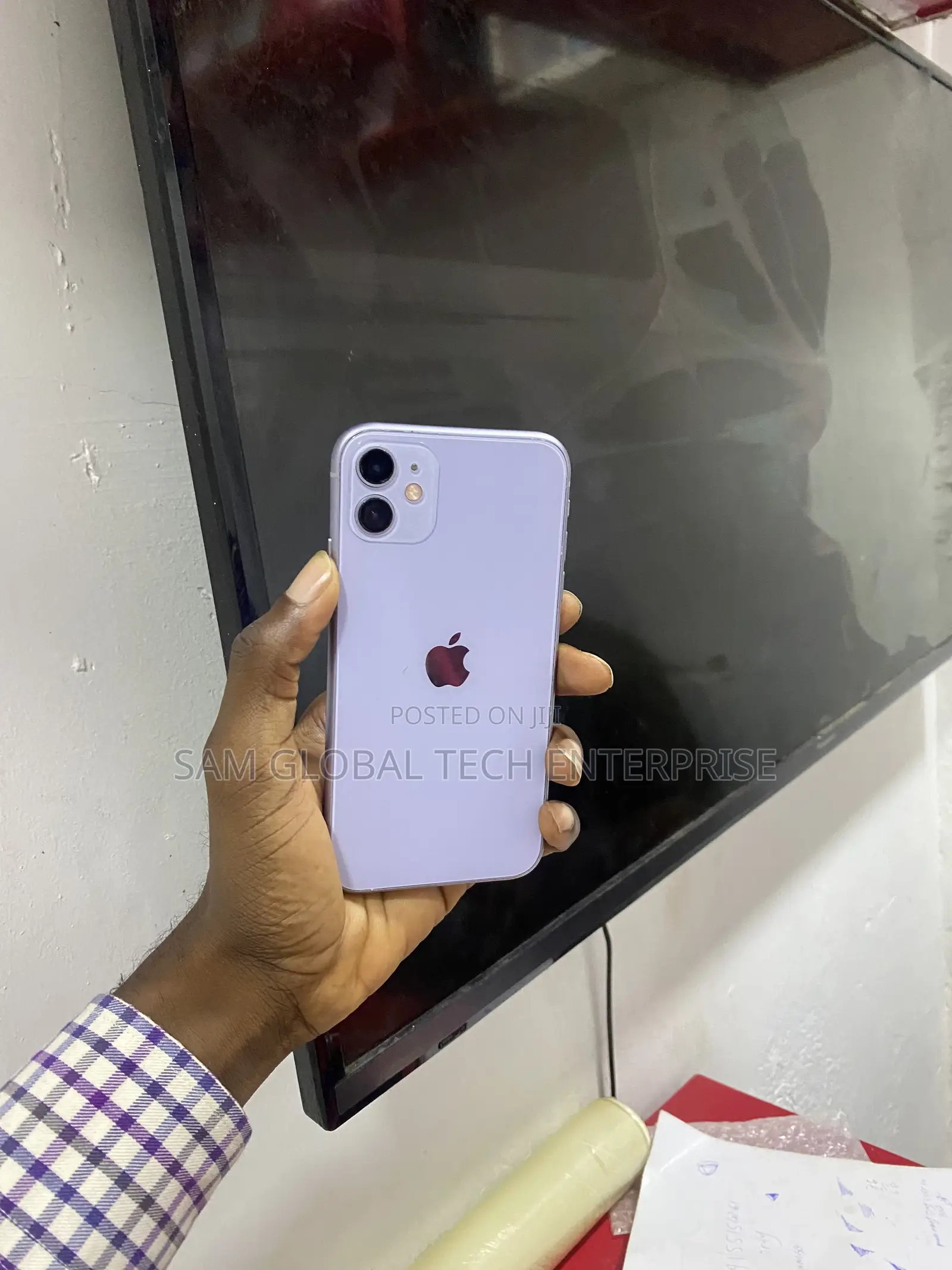 Apple iPhone 11 64 GB Purple