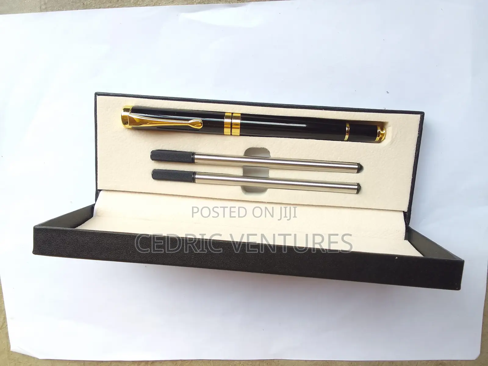 Luxury Metal Ballpoint Pen With Gift Box and Two Blue Ink Refills