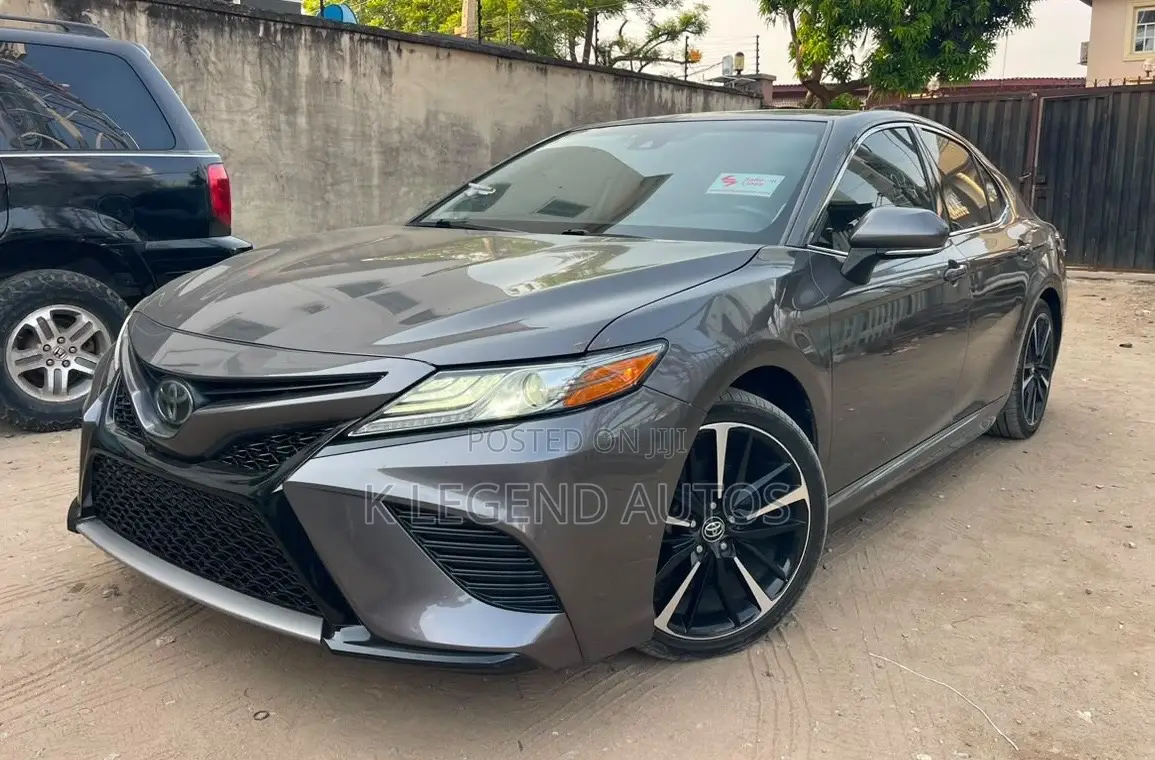 Toyota Camry 2019 Gray