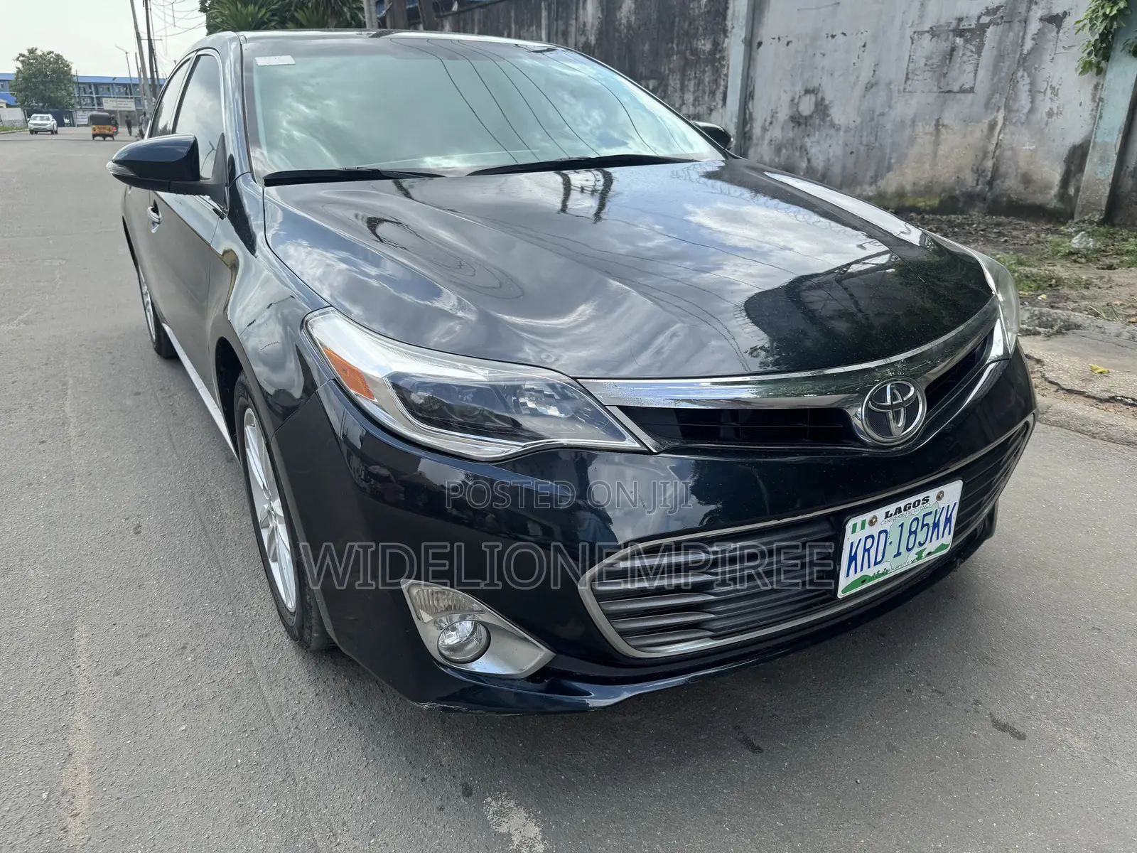 Toyota Avalon XLE FWDSedan (3.6L 6cyl 6A) 2016 Black