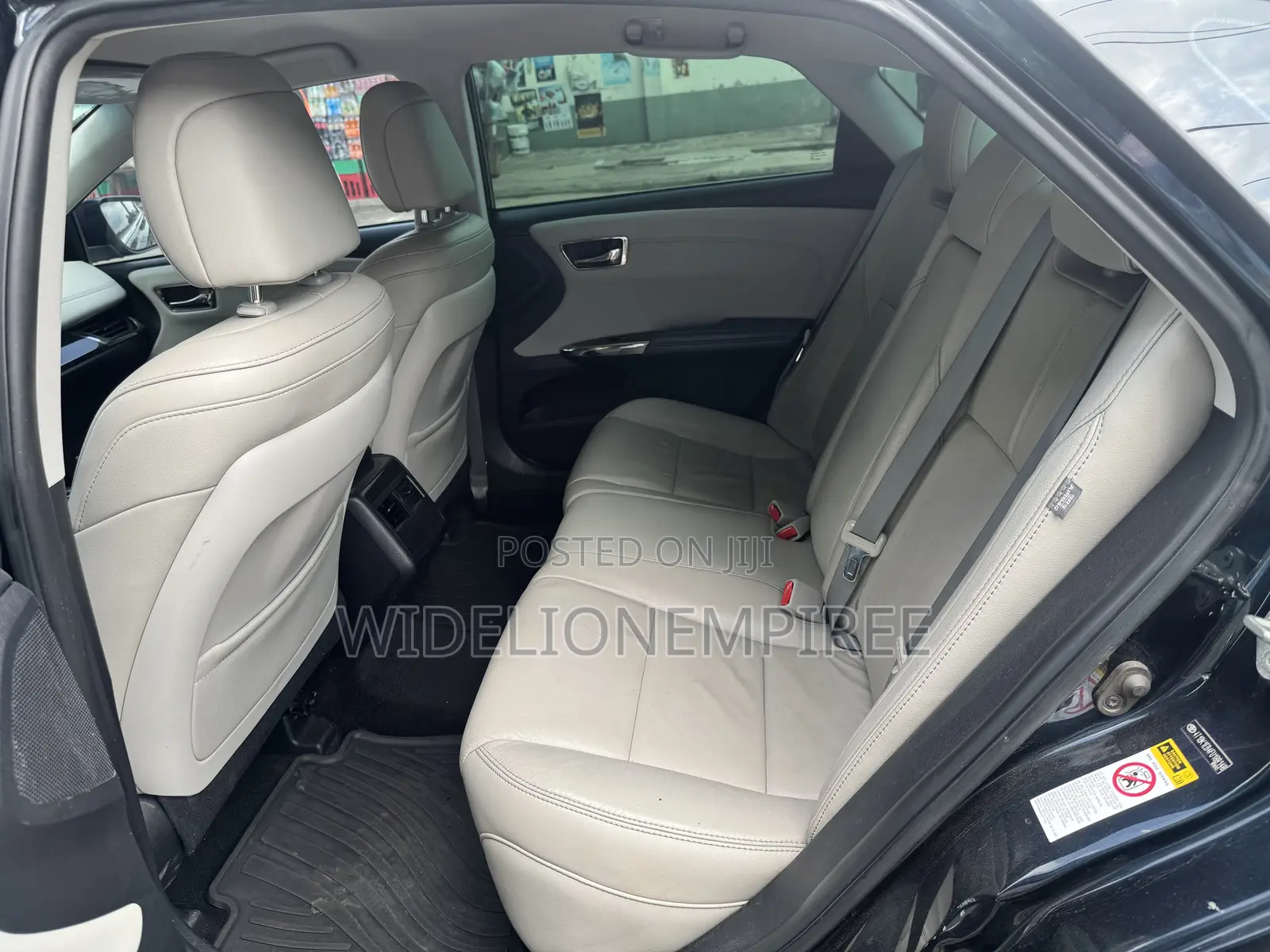 Toyota Avalon XLE FWDSedan (3.6L 6cyl 6A) 2016 Black