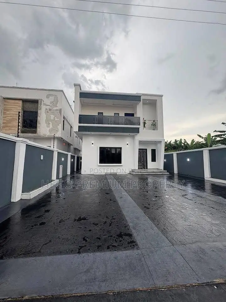 4bdrm Duplex in Estate Akwaka, Ruuodomaya for sale