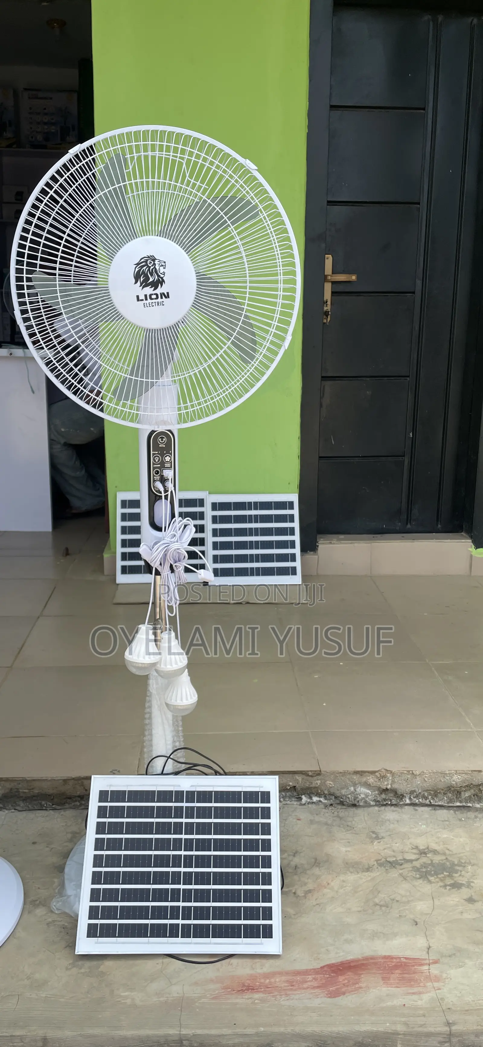 Lion 16inches Solar Fan