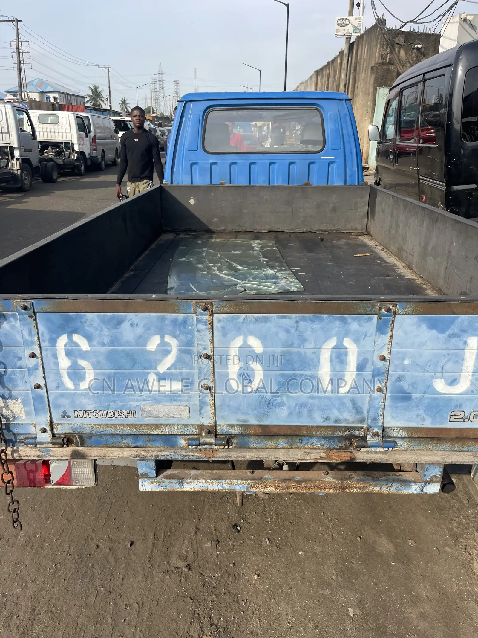 Mitsubishi Truck