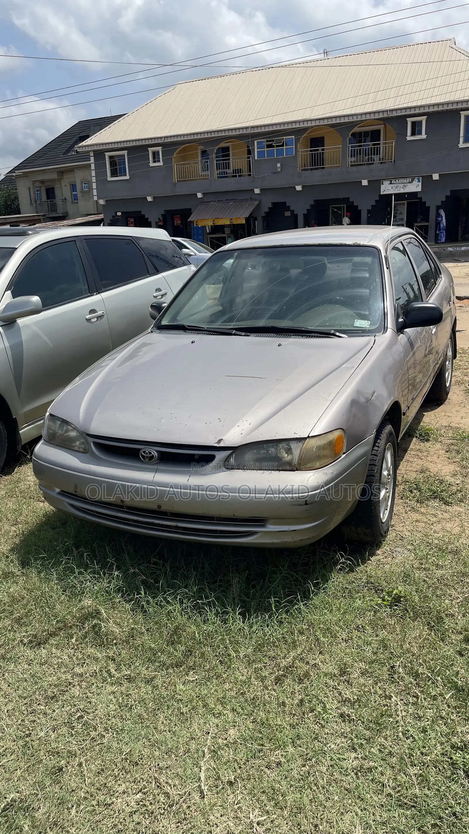 Toyota Corolla 2.2 D Sedan 2002 Gold