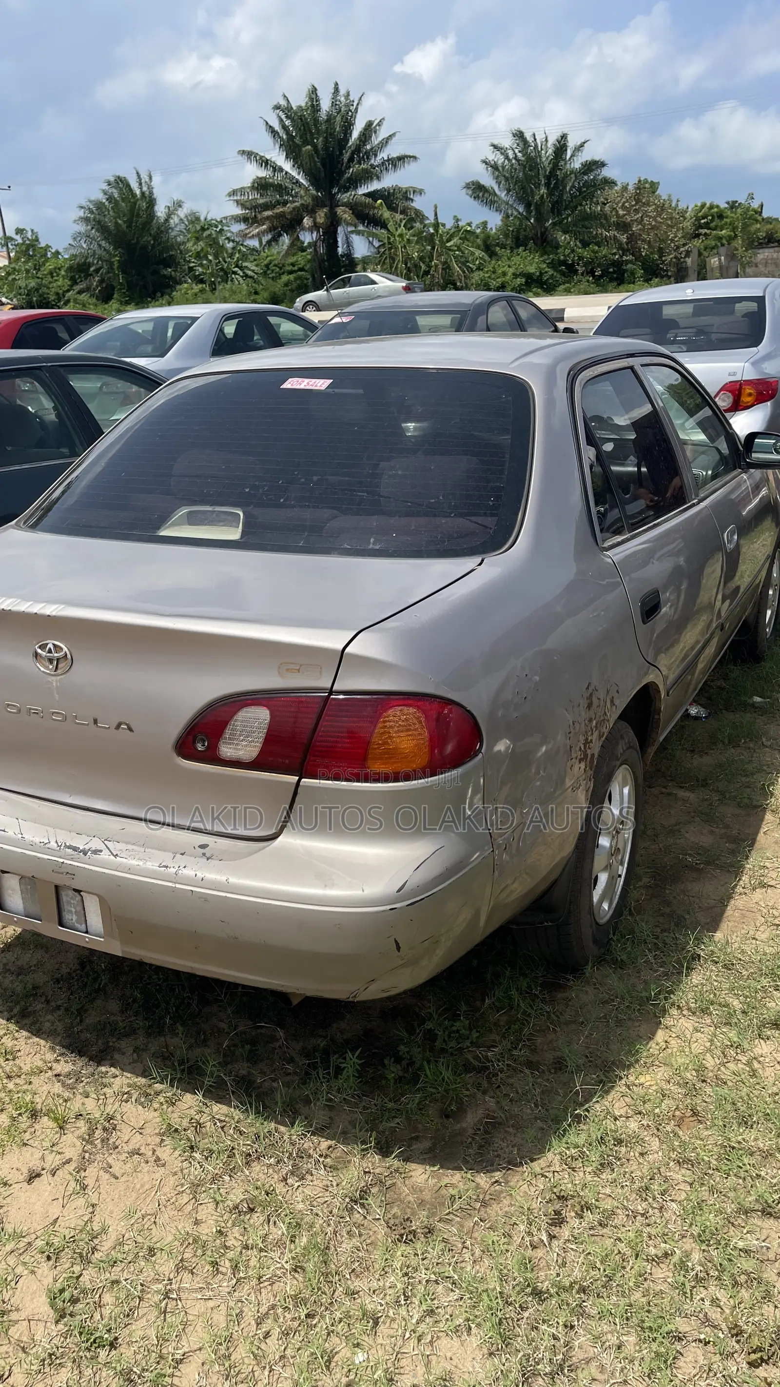 Toyota Corolla 2.2 D Sedan 2002 Gold