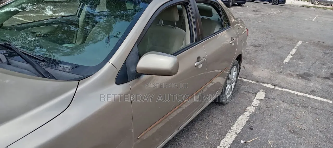 Toyota Corolla 2009 Gold