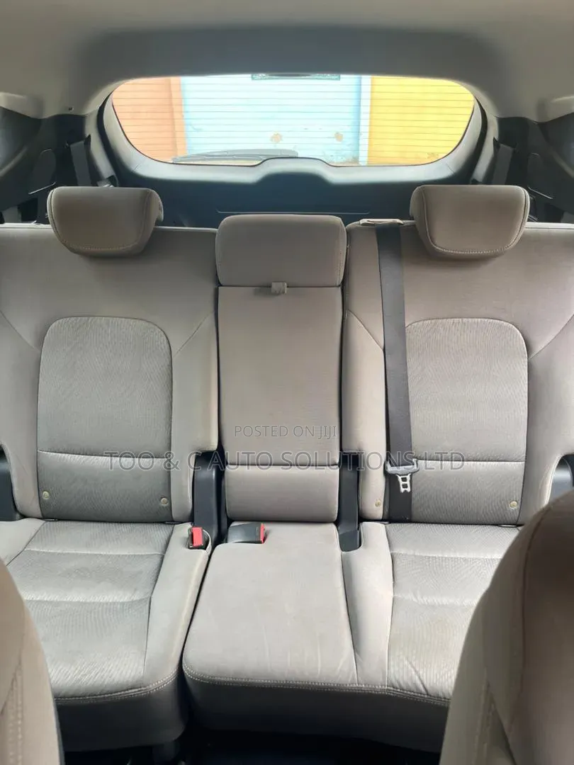 Hyundai Santa Fe 2018 Red