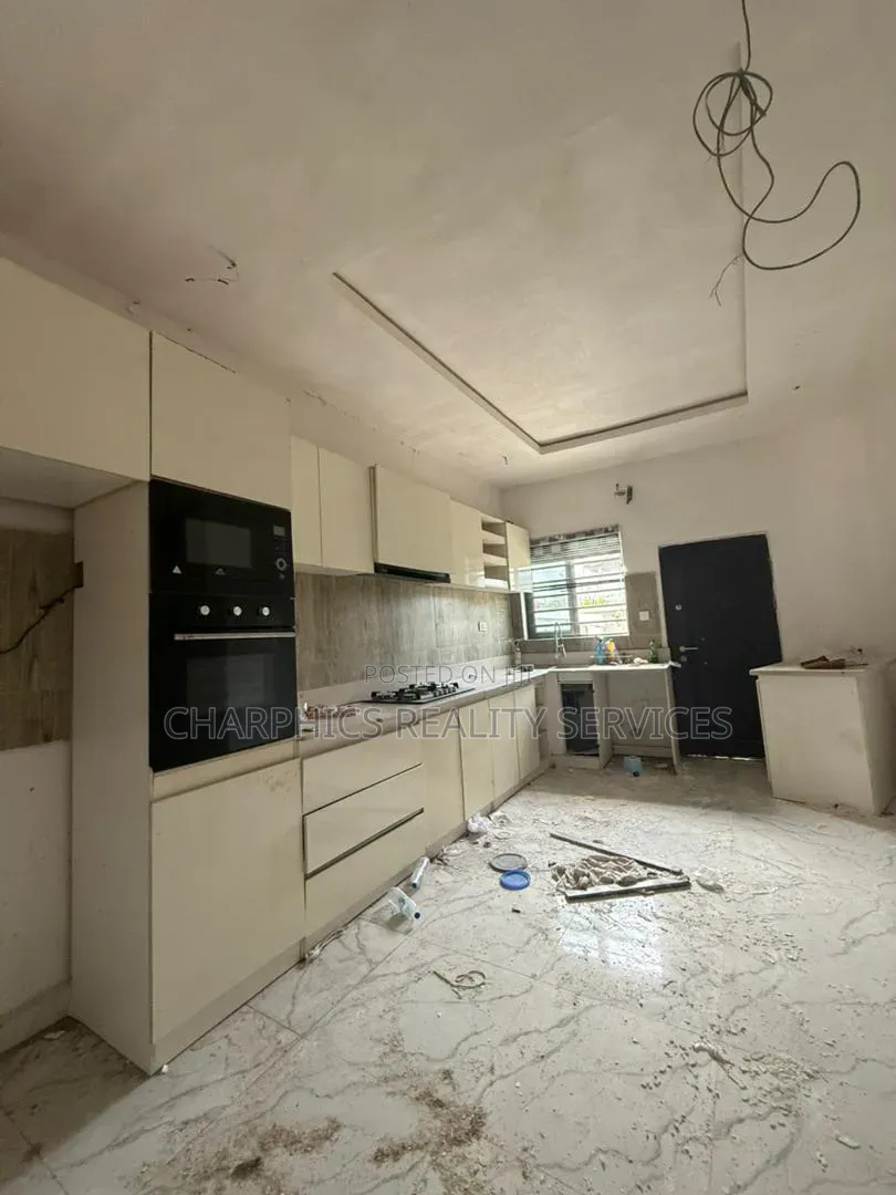 4bdrm Duplex in Ologolo for rent