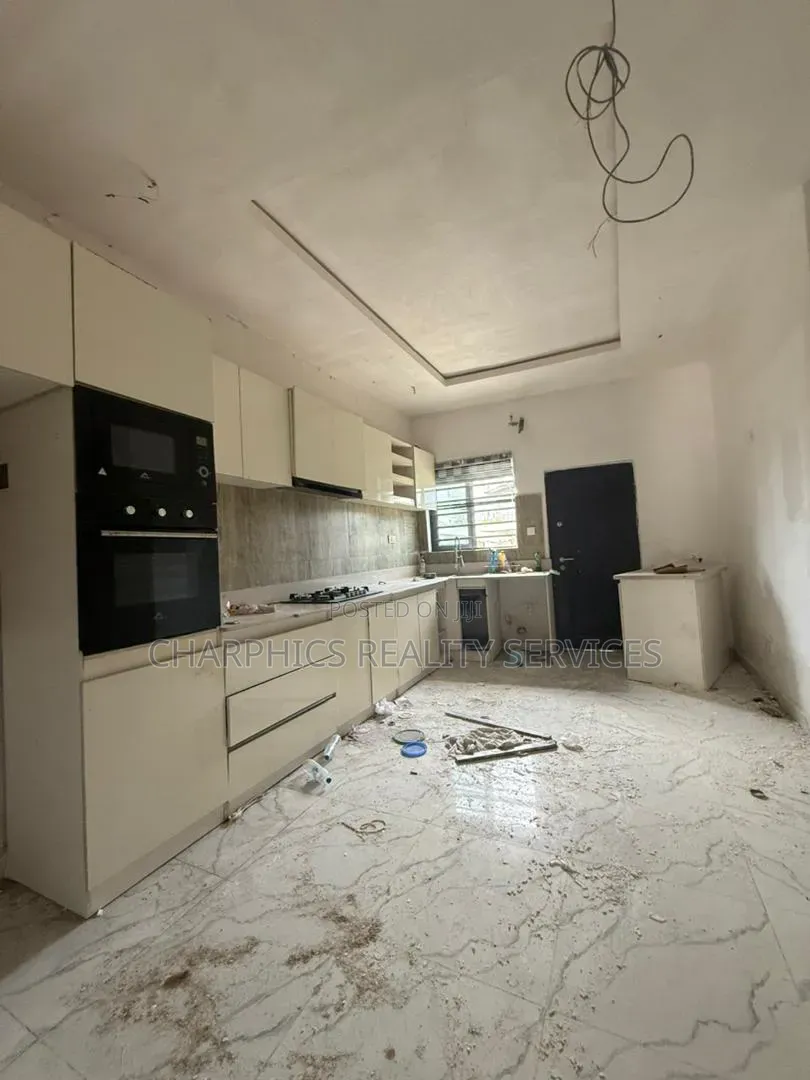 4bdrm Duplex in Ologolo for rent