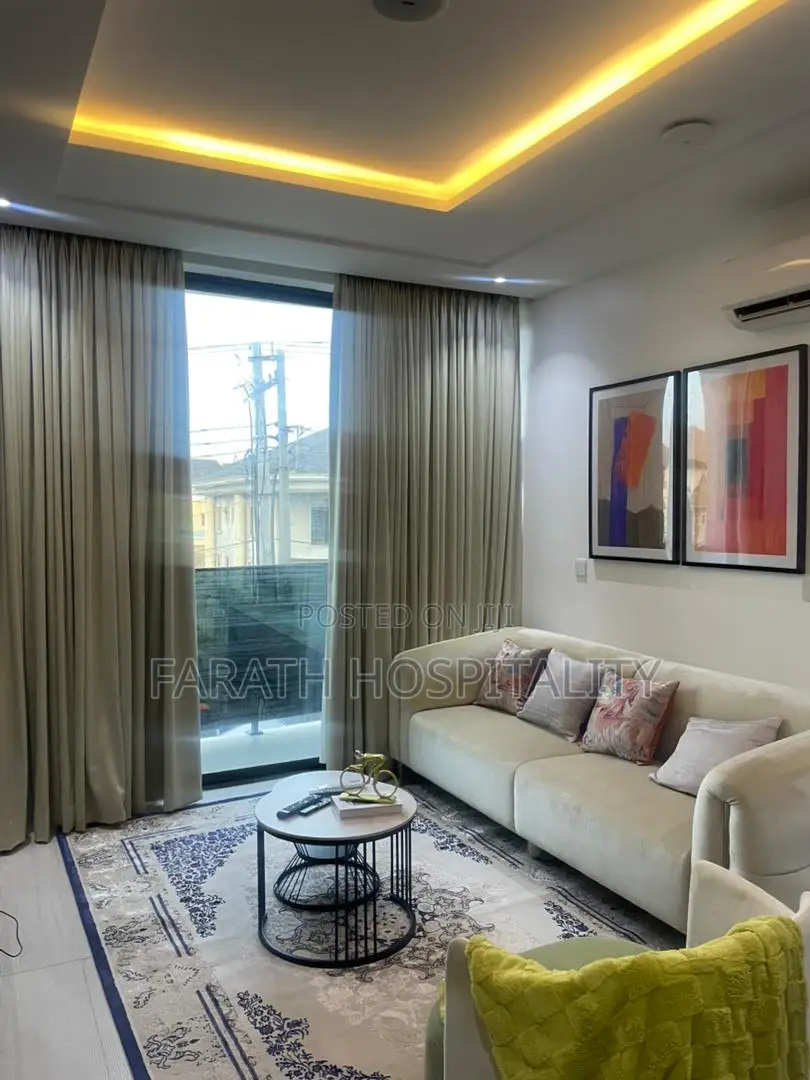 Luxury One Bedroom Apartment With Ps5, Pool and Gym in a Serene Estate