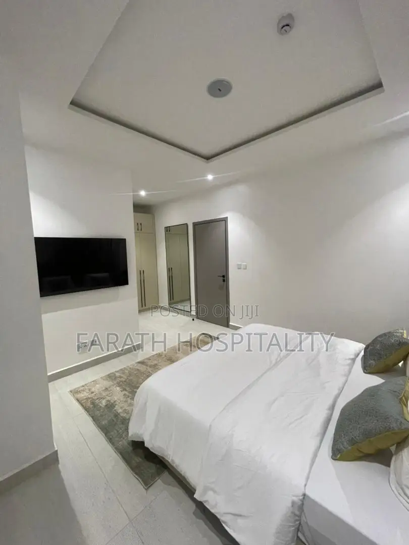 Luxury One Bedroom Apartment With Ps5, Pool and Gym in a Serene Estate