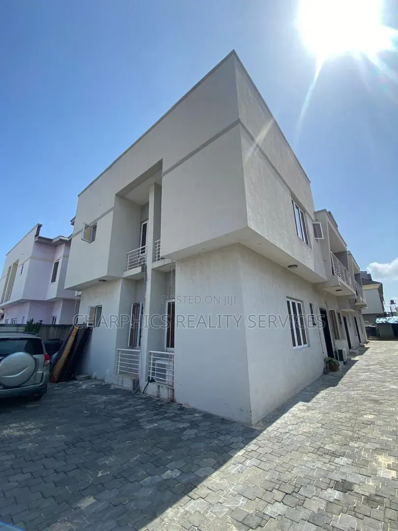 3bdrm Apartment in Ikate for rent