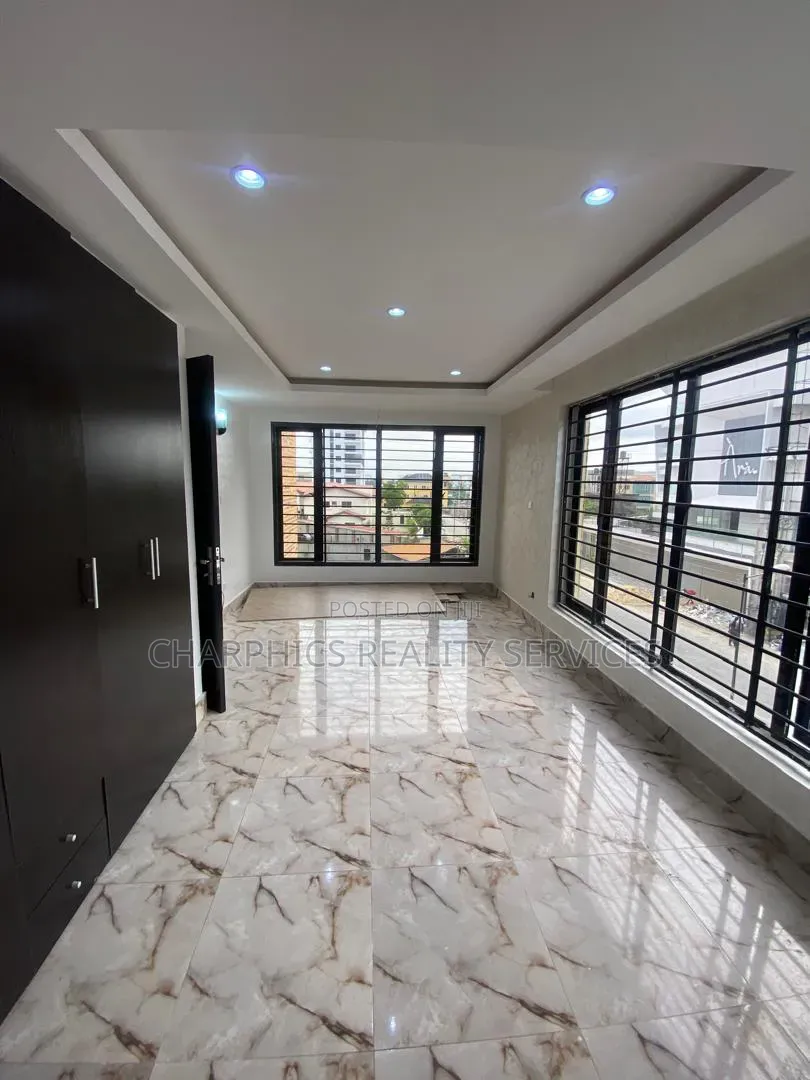 3bdrm Apartment in Ikate for rent