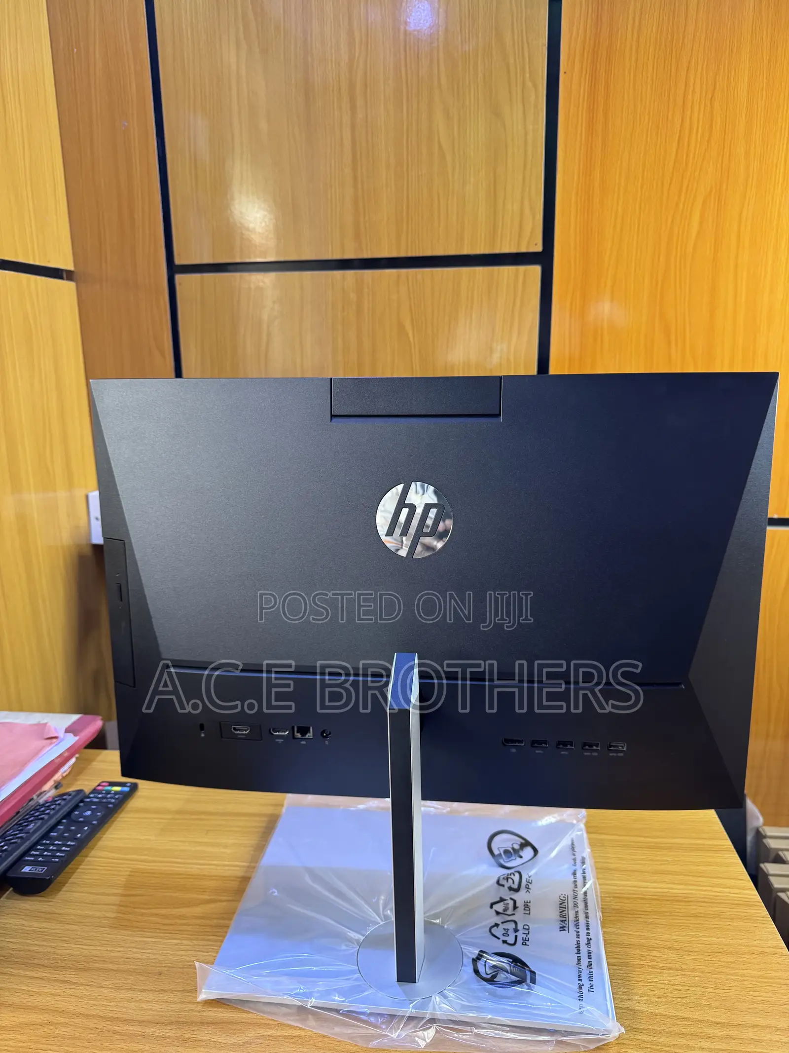 New Desktop Computer HP ProOne 400 8GB Intel Core i5 SSD 512GB