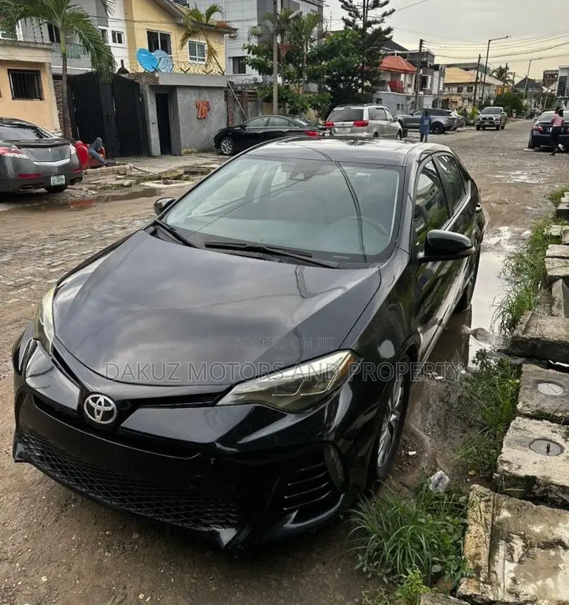 Toyota Corolla 2018 Black