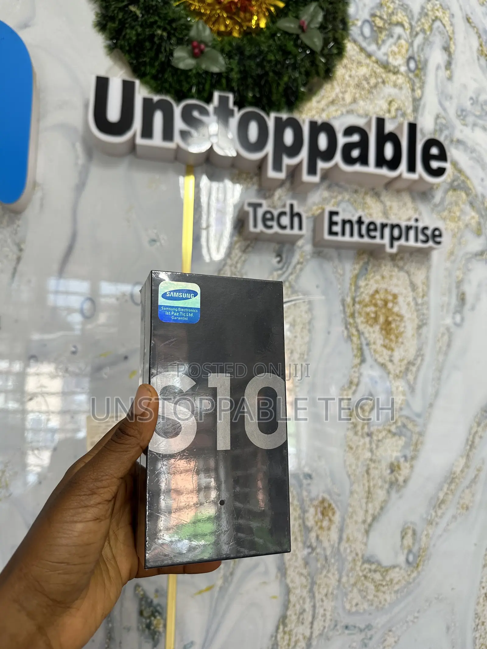New Samsung Galaxy S10 128 GB Black