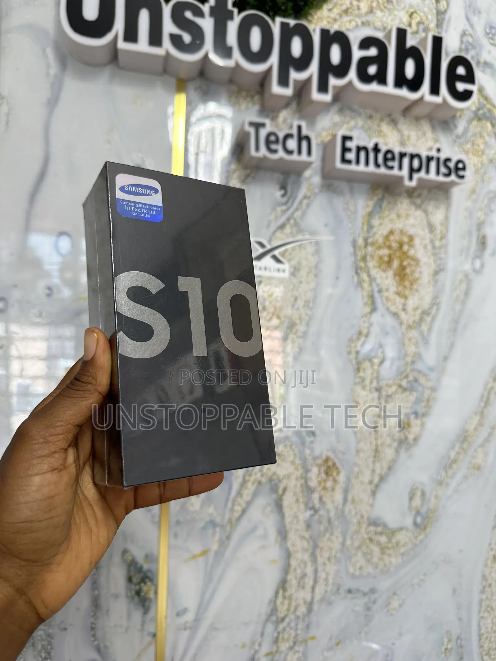 New Samsung Galaxy S10 128 GB Black