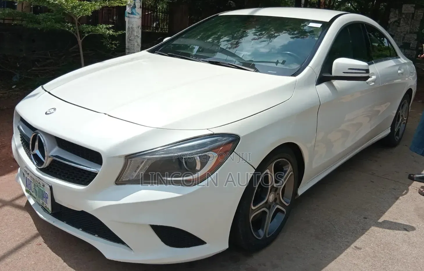 Mercedes-Benz CLA-Class CLA 250 Sedan 2017 Off white