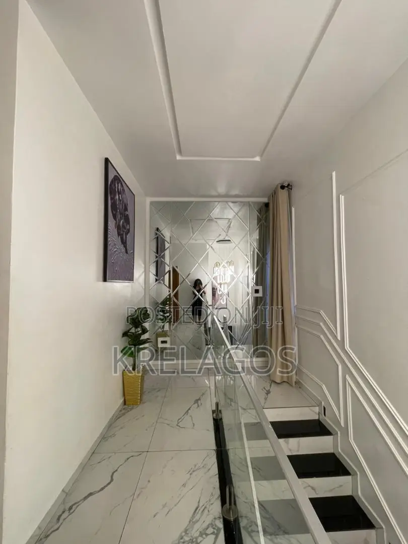 Furnished 4bdrm Duplex in Lekki Phase 1 for sale