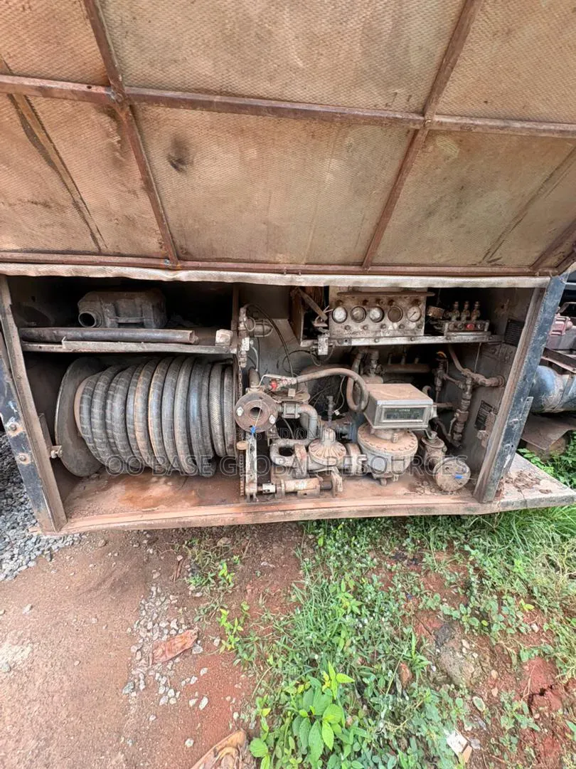 Reg. 12tonnes Mercedes Lpg Bobtail