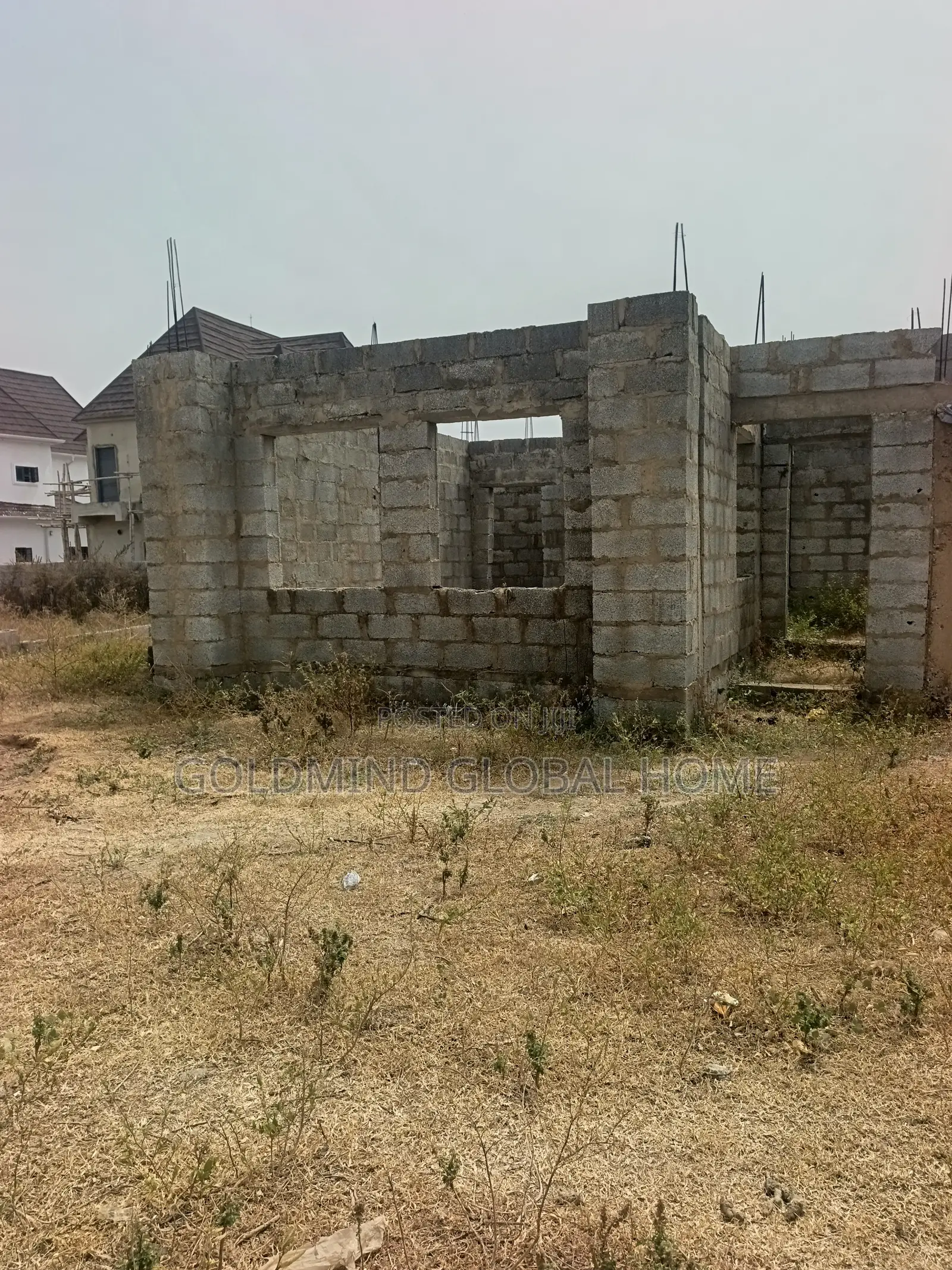 3bdrm Penthouse in Lugbe District., FHA for sale