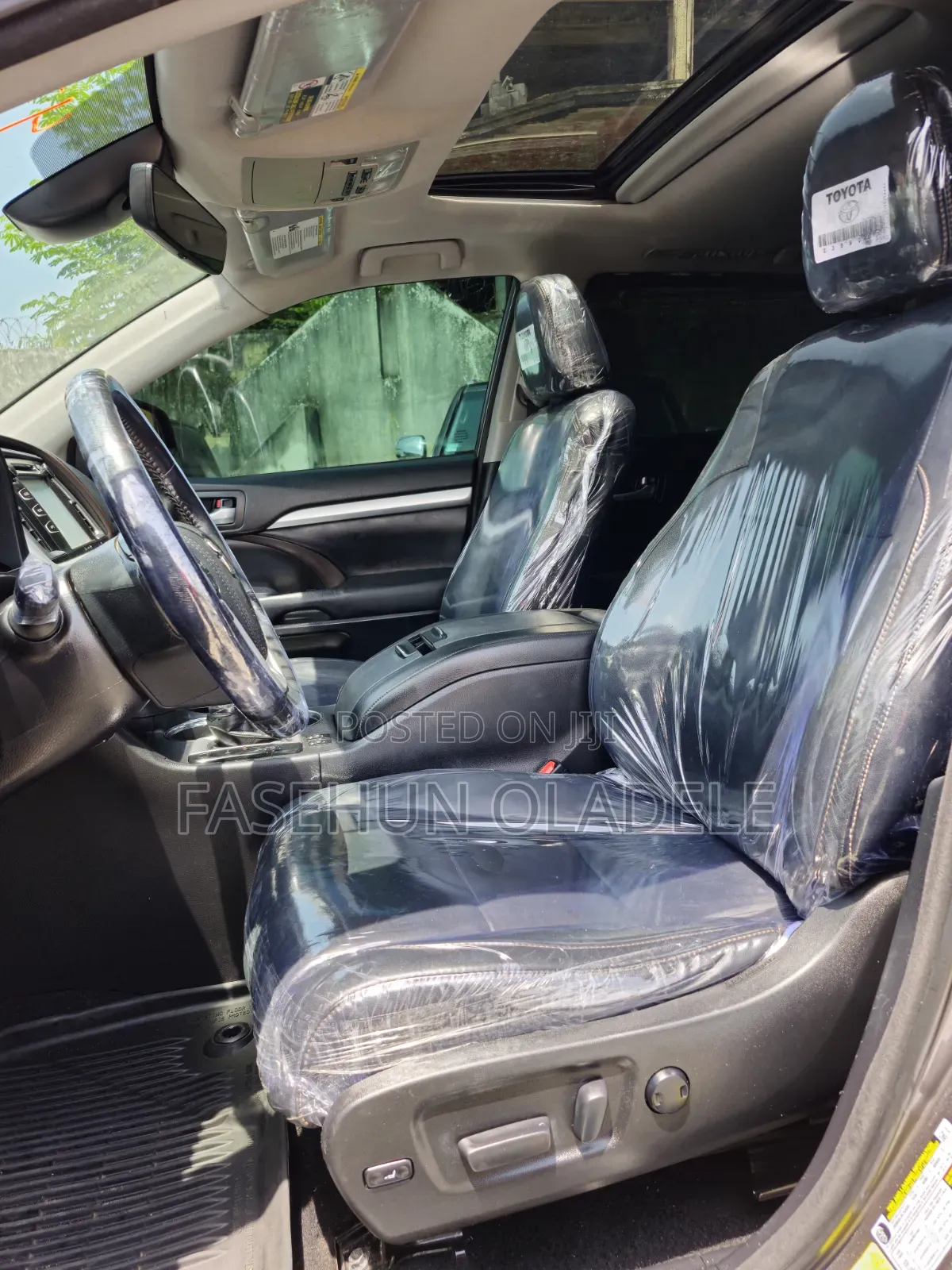 Toyota Highlander XLE 4x4 V6 (3.5L 6cyl 8A) 2018 Gray